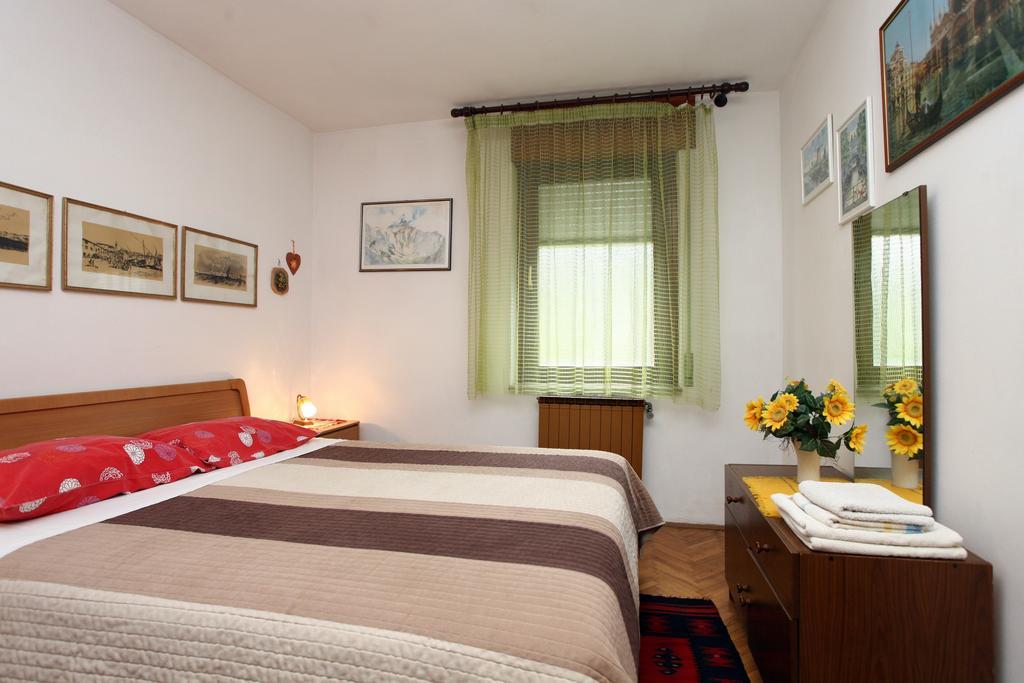 Parenzana Sea View Apartments Sk Порторож Екстериор снимка